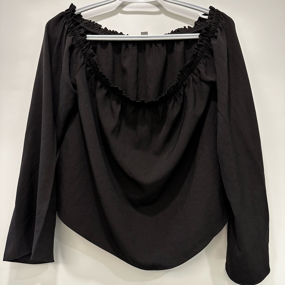 GUESS Off The Shoulder Long Sleeve